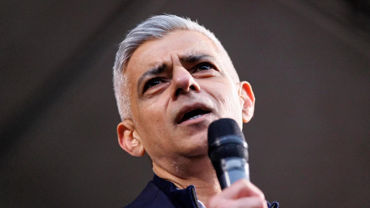 Il sindaco di Londra su Starmer: “Nel Paese c’è rabbia e delusione. Unica soluzione è tornare in Ue”
