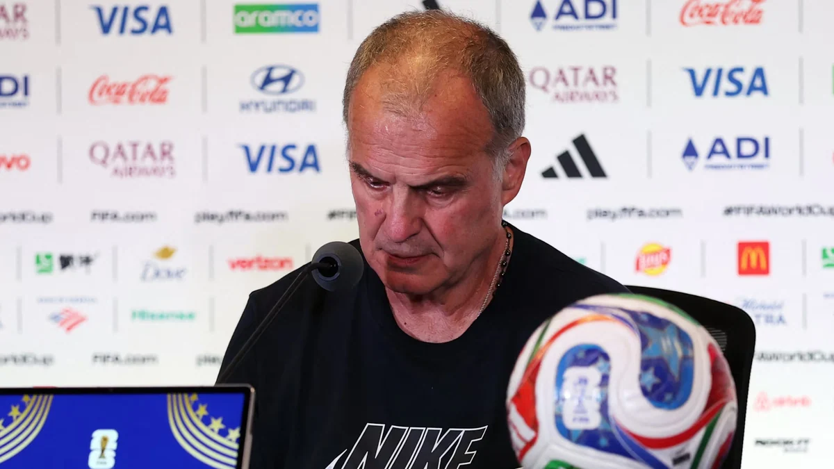 EN VIVO: Marcelo Bielsa habla en conferencia de prensa tras la eliminación de Uruguay en el Mundial 2026