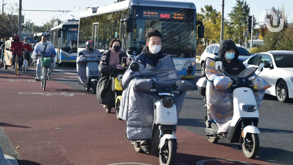 Des batteries usagées de voitures électriques finissent dans des scooters trafiqués, une fraude d’ampleur en Chine