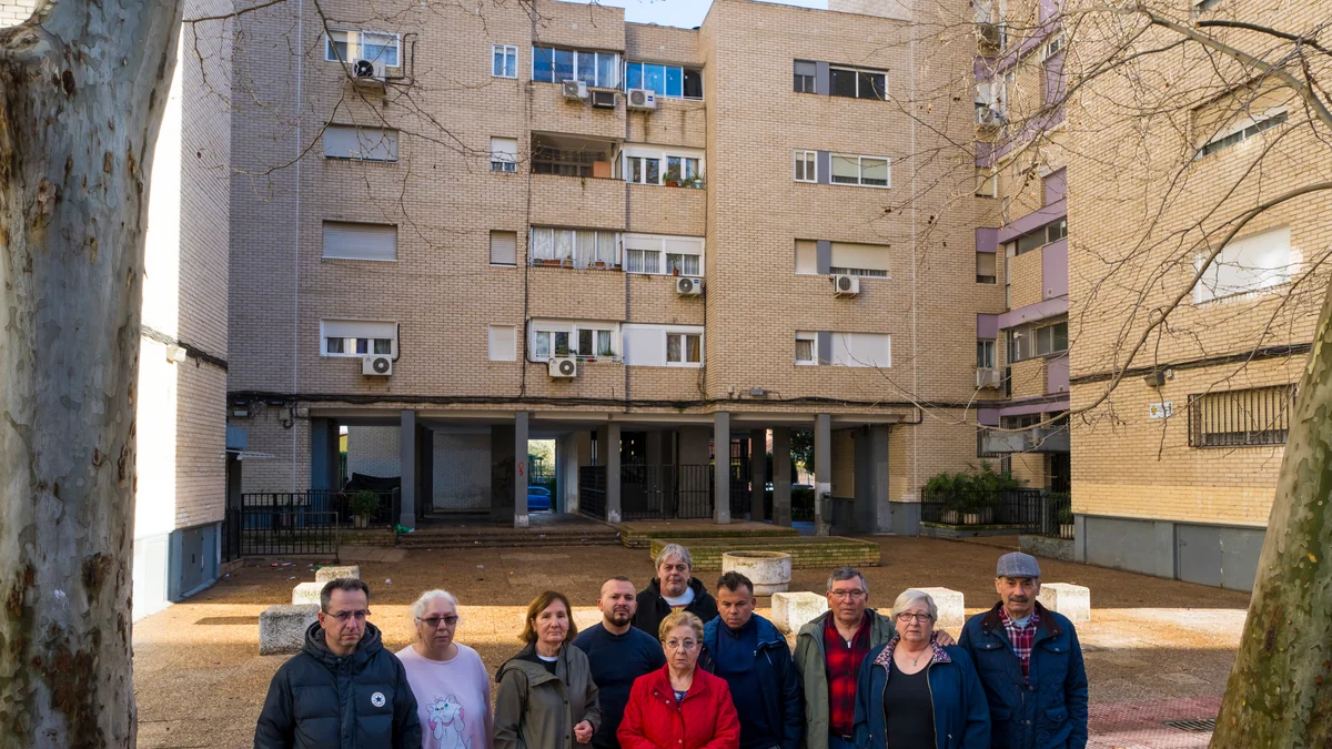 La comunidad de vecinos estafada por la empresa de reformas 'fantasma' pide detener a sus dueños tras no presentarse ante el juez de Alcalá