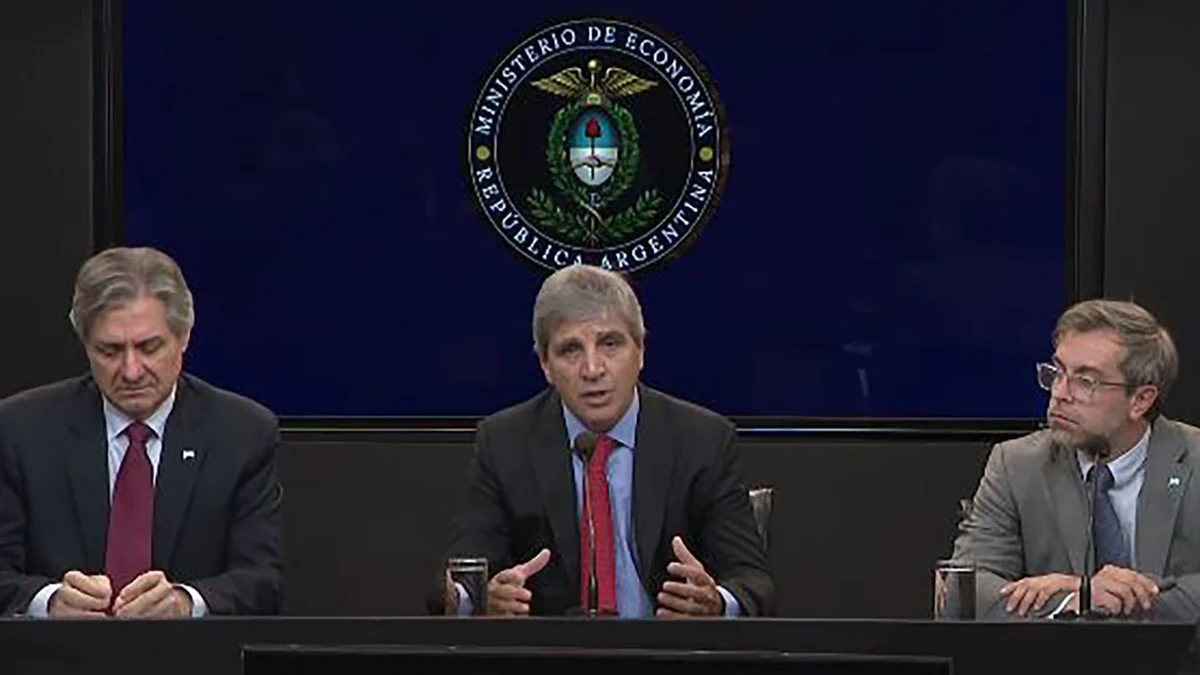 Blanco sobre negro para el programa financiero del ministerio de Economía