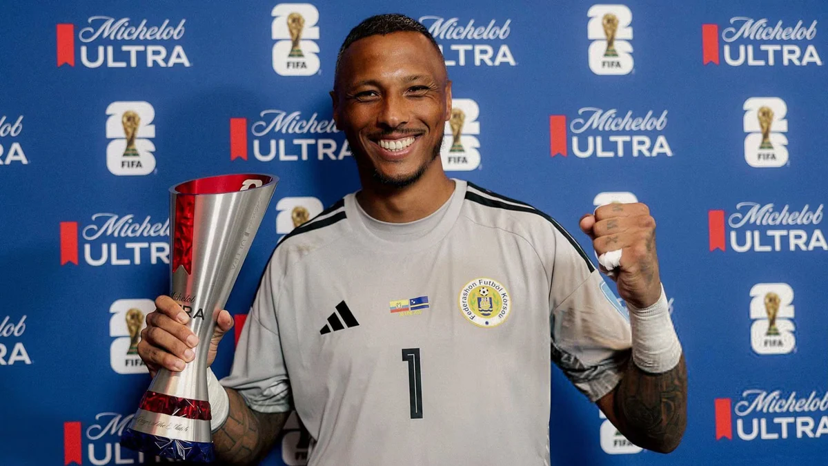 El show de 15 atajadas del arquero de Curazao en el inolvidable empate contra Ecuador que lo metió en la historia de los Mundiales