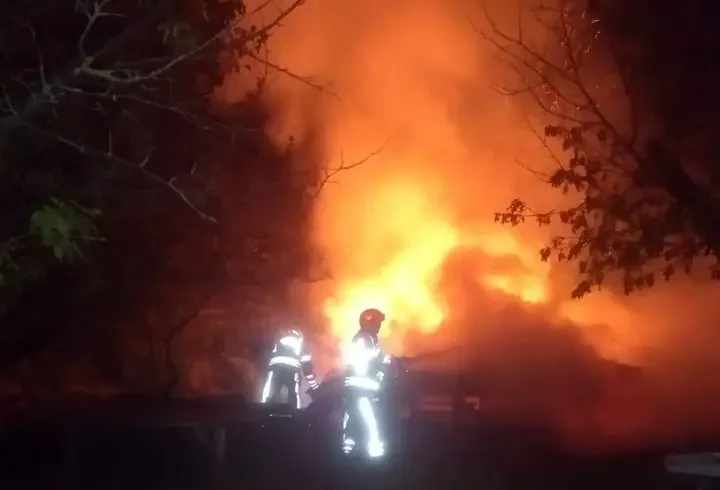 Bursa'da bir baraka yangını