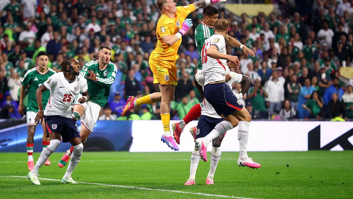 Faitelson califica de “acobardados” a los ingleses y afirma que México los tuvo que eliminar en 8vos de Final