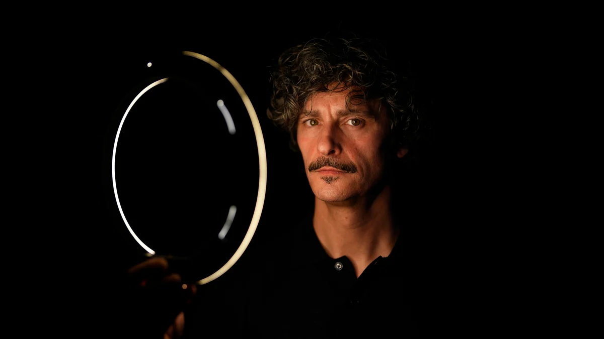 Antonio Pagudo: "La actualidad tiene tantos elementos del Teatro del Absurdo que asusta"