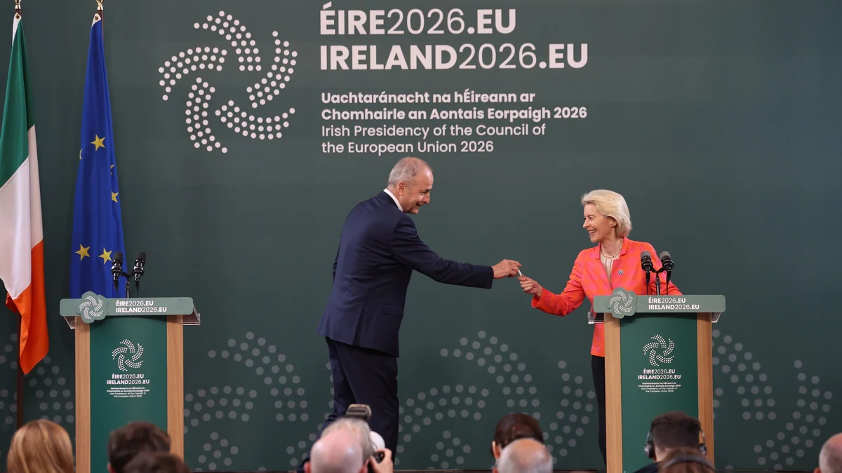 Von der Leyen presiona ya para aprobar nuevos impuestos y evitar el 'hachazo' de Alemania al presupuesto de la UE: "Al año necesitamos 66.000 millones"