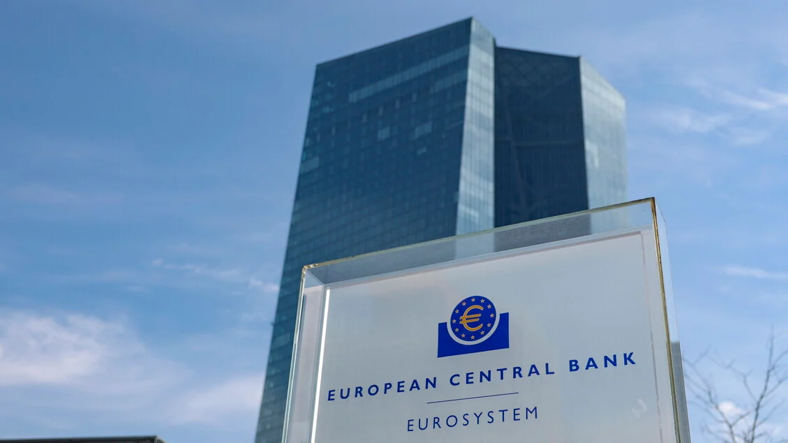 Bce: 'Attenzione alle misure contro il caro energia, spread a rischio'