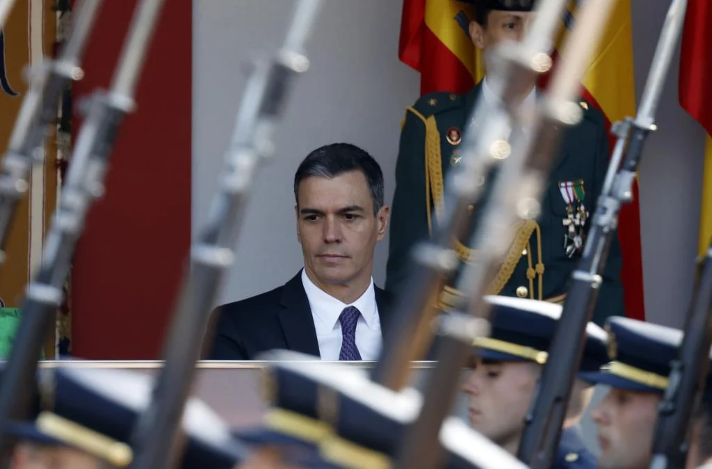 El gasto militar de Sánchez sólo concita el aplauso de Trump: izquierda y derecha exigen explicaciones y acusan al Gobierno de opacidad