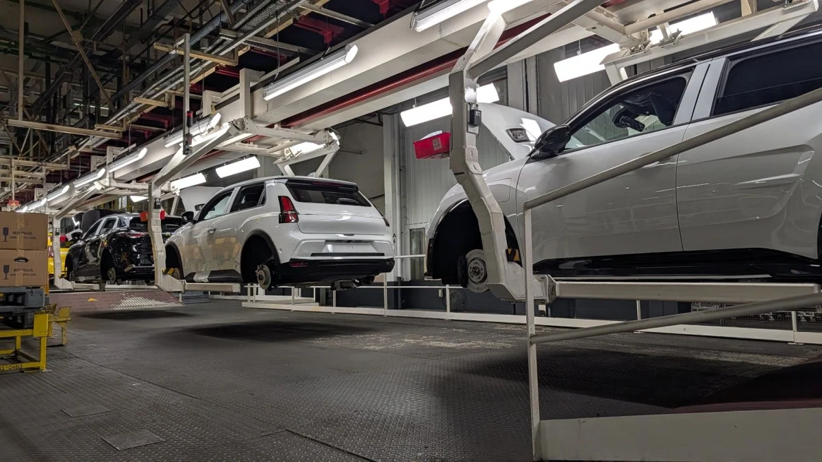 Produire des voitures électriques compétitives en France était « impossible », Renault passe pourtant le cap du million