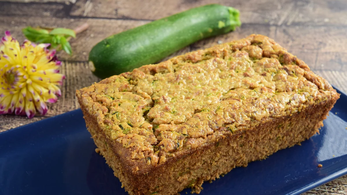 Pan de calabacín y cebolla: una receta fácil, sin gluten y baja en carbohidratos para preparar sándwiches y tostadas