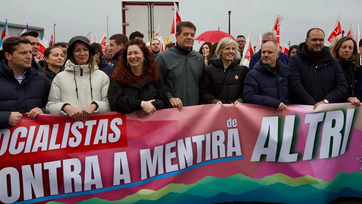 Besteiro aplaude el archivo de Altri y cree que Rueda "no lo entierra por convicción": "Lo hace porque no le queda otra"