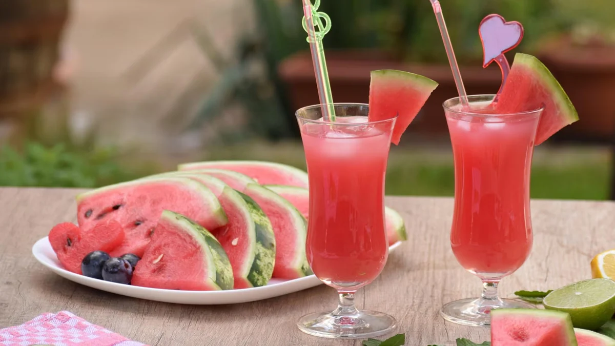 Cómo hacer zumo de sandía: una receta refrescante para el verano y lista en menos de diez minutos