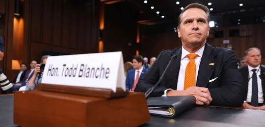 Todd Blanche: Trumps Anwärter als Justizminister leistet sich im Senat vielsagenden Versprecher
