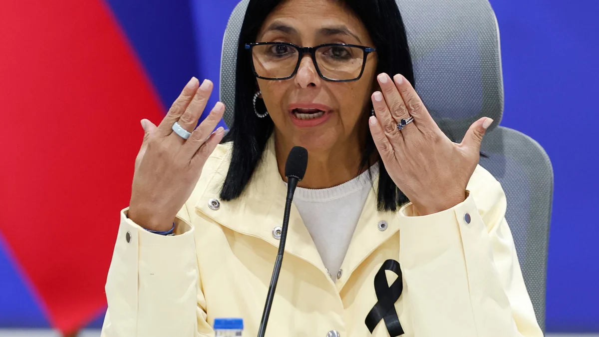 Delcy Rodríguez exige a Aldama que se retracte sobre que ella entregó un sobre de la petrolera venezolana destinado a financiar al PSOE