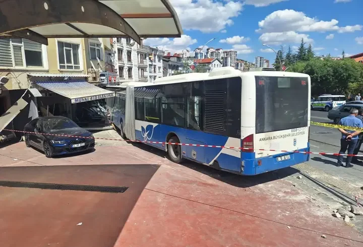 Ankara'da belediye otobüsü iş yerine girdi: 7 yaralı