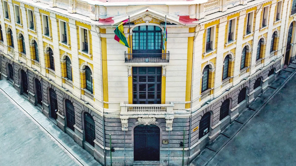 Bolivia anuncia el cierre de su embajada en Irán