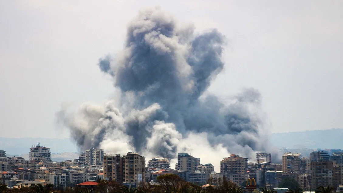 Teheran minaccia il blocco dei negoziati, Trump ferma Netanyahu su Beirut