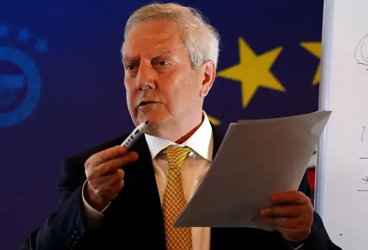 SON DAKİKA | Aziz Yıldırım, Fenerbahçe başkanlığına adaylığını açıkladı