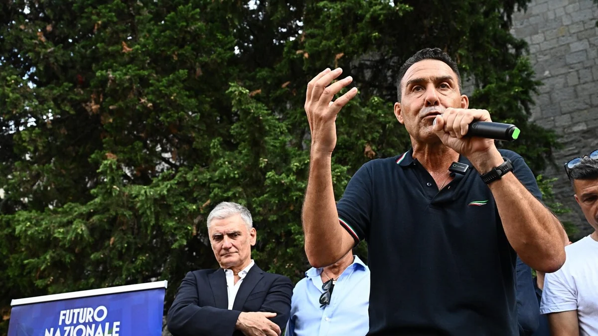 Vannacci accusa: 'Genova blindata per colpa della sinistra'. E attacca Salis
