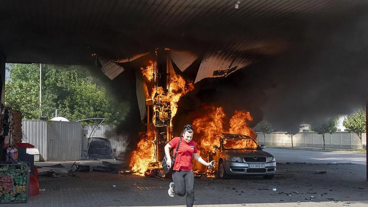 Attacco ucraino in Russia, paura a San Pietroburgo. Zelensky: “Il Mar Nero ora è nostro”