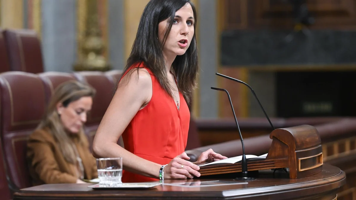 Podemos insiste a Sánchez y le pide aclarar si ha comprometido más gasto militar en la Cumbre de la OTAN