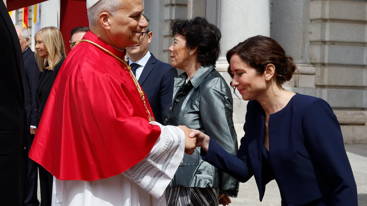 Feijóo cree que la visita del Papa dará "esperanza" a millones de ciudadanos: "La España de hoy necesita referencias morales"