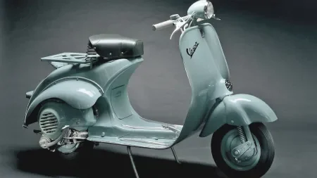 80 Jahre Vespa: Blech auf Taille