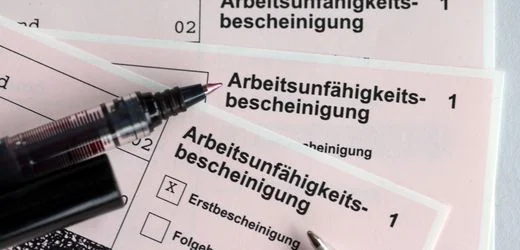 DAK-Auswertung: Krankheitsausfälle in Deutschland leicht rückläufig