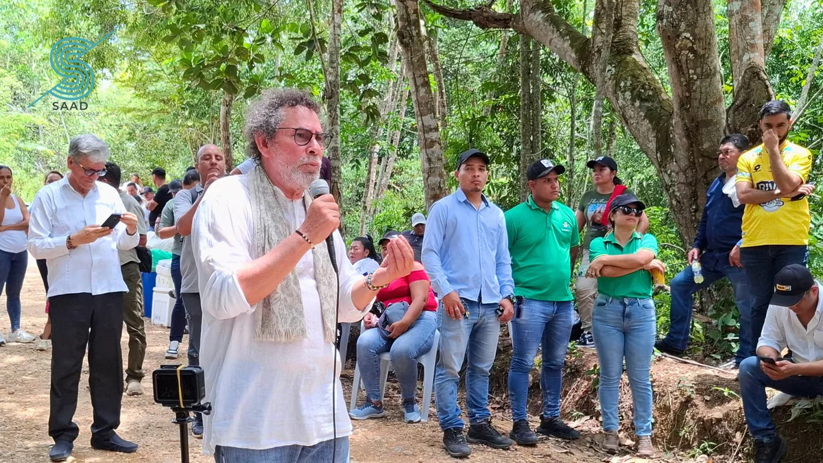 Pastor Alape respondió a Abelardo de la Espriella tras críticas por el viaje de ‘Timockenko’ a España: “No van a doblegarnos”