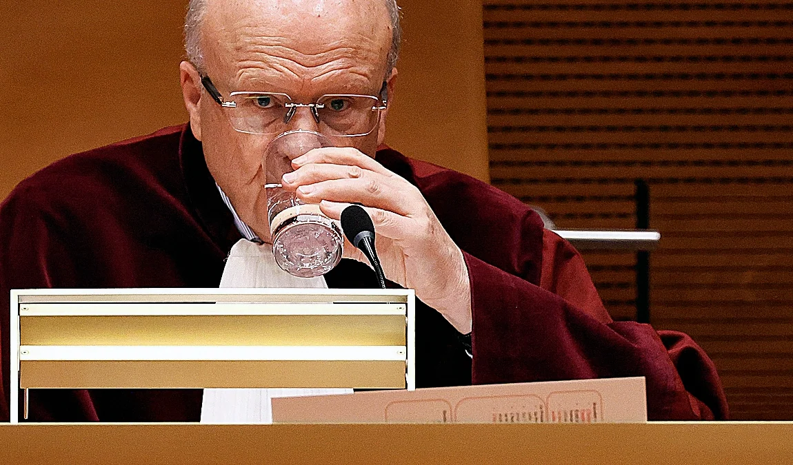El Supremo mantiene el motivo clave por el que rechazó amnistiar la malversación de Puigdemont