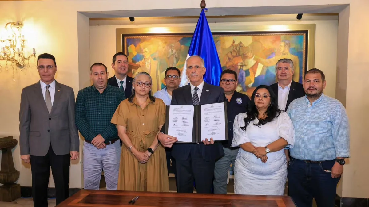 Honduras: Gobierno y maestros logran acuerdo salarial y suspenden asambleas docentes