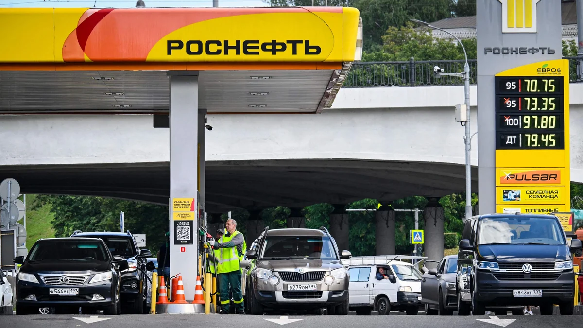 Rusia, el 'país gasolinera' donde falta la gasolina: "Nos podemos quedar sin pan"