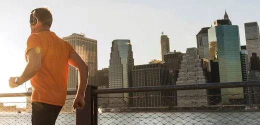Laufen und Fitness: So gelingt Ihr Lauftraining auch auf Reisen