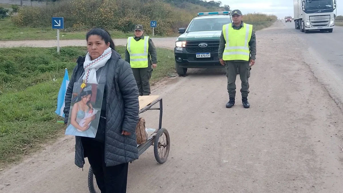 Caminó más de 300 km a Salta para pedir justicia por las muertes de su hija y nieta: logró un avance clave en el caso
