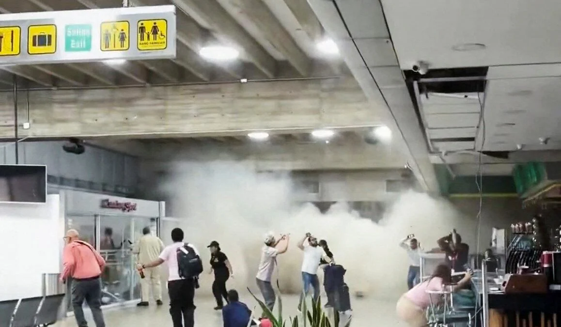Los daños en el principal aeropuerto de Venezuela agravan el aislamiento del país tras el terremoto