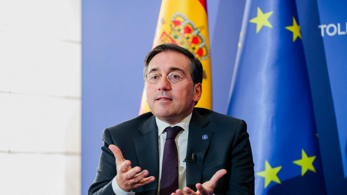 Albares exige a Feijóó que "desautorice" a Rajoy por su artículo sobre Francia y lo eleva al ámbito diplomático: "Voy a hablar con el ministro francés"