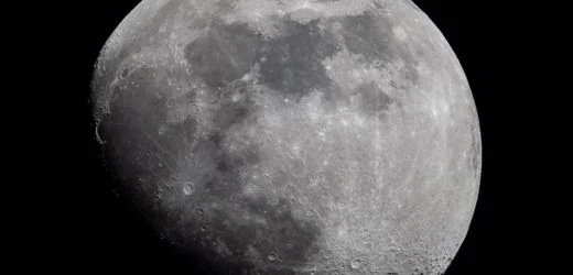 Nasa: Teil von SpaceX-Rakete könnte im August auf dem Mond einschlagen