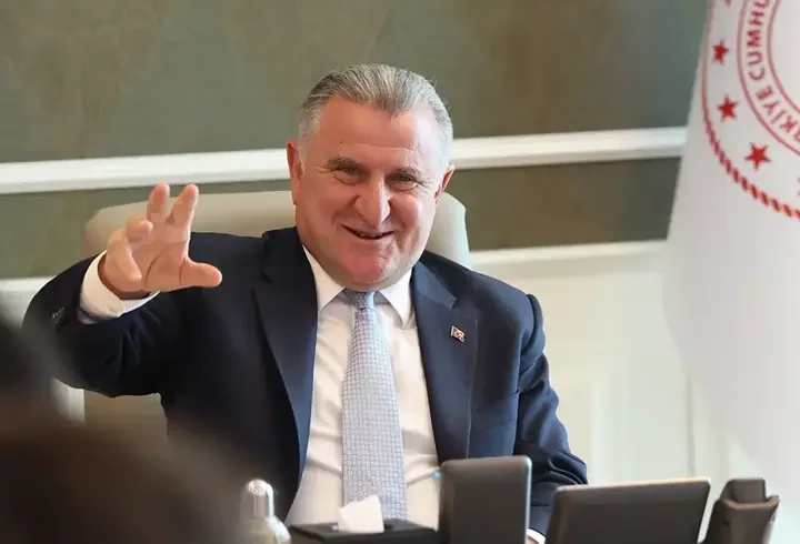 Bakan Osman Aşkın Bak: Voleybolda ekol olduk