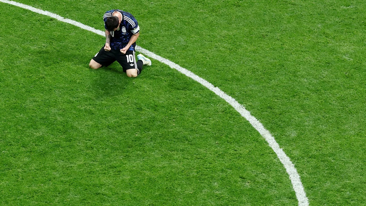 Del hattrick de Messi en el debut a la inolvidable semifinal contra Inglaterra: así fue el camino de Argentina hasta la final del Mundial 2026