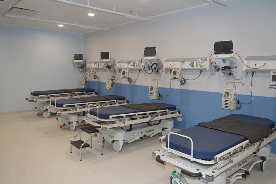 El Gobierno entrante recibirá el sistema de salud en su punto más crítico, alertó la Unión de IPS: el déficit aumentó 42 veces en cuatro años