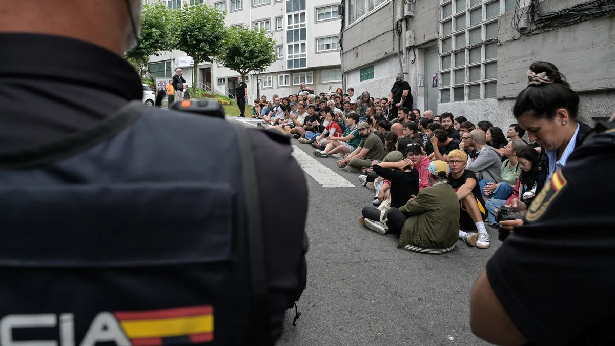 Desahuciada en Madrid la familia de Dulce, madre de cinco hijos, pese a la intervención de la ONU