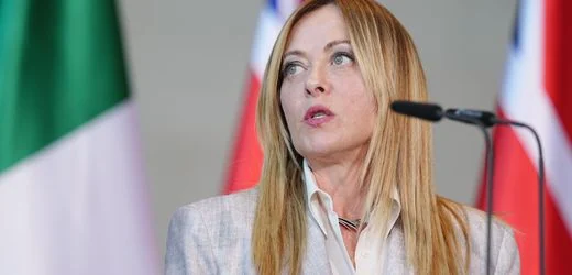 Giorgia Meloni in Italien: Ministerpräsidentin blitzt auch mit Wahlrechtsform ab