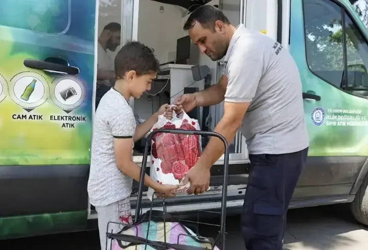 Yıldırım’da atıklar nakite dönüşüyor