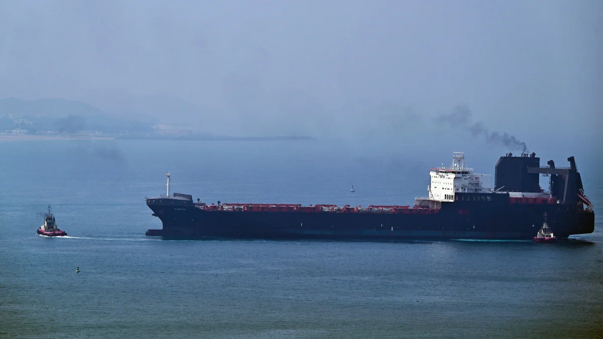 U.S. strikes bridges in Iran, Tehran targets U.S. bases in the Gulf