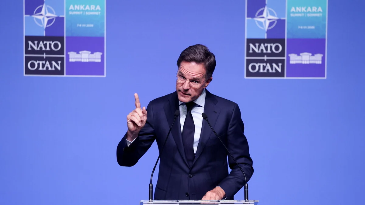 Rutte: 'Putin sempre più disperato ma gli alleati devono sostenere Kiev'
