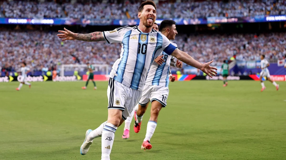 Messi, tripletta all’Algeria da leggenda: miglior marcatore dei Mondiali insieme a Klose