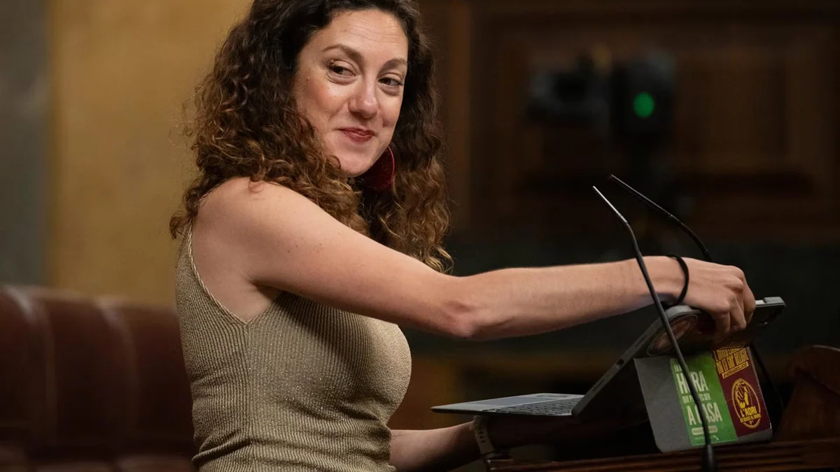 Sumar tacha de "ridículo y bochornoso" que se impida a Begoña Gómez asistir a la cumbre de la OTAN