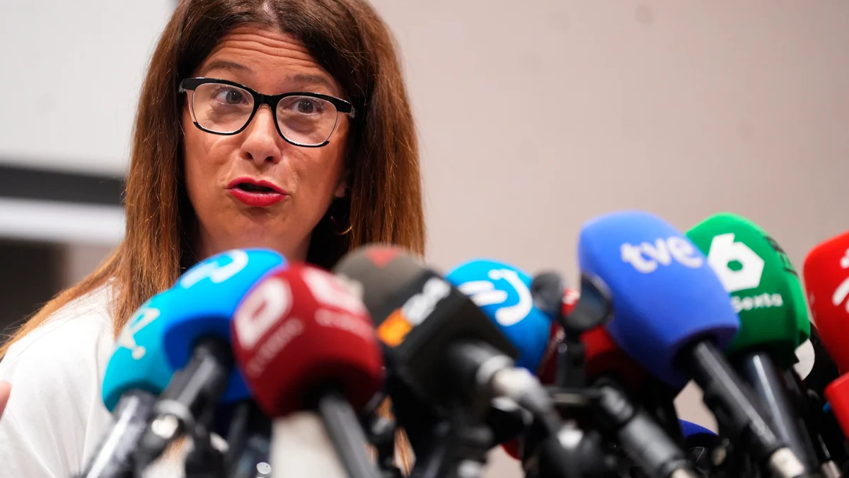 Leire apuntó a Sánchez como la X de las 'cloacas del PSOE' en una nota manuscrita: "Sólo cuando ocurre lo de Begoña nos reciben"