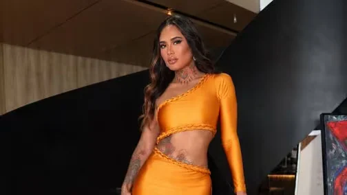 Karina Torres presume su cuenta verificada en X y lanza mensaje: “Ya estamos verificadas, nada que verientas mugrosas”