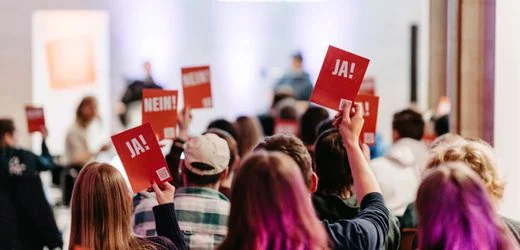 Demokratieförderung: Ministerin bringt Bauprojekt in Karlsruhe und Leipzig voranan